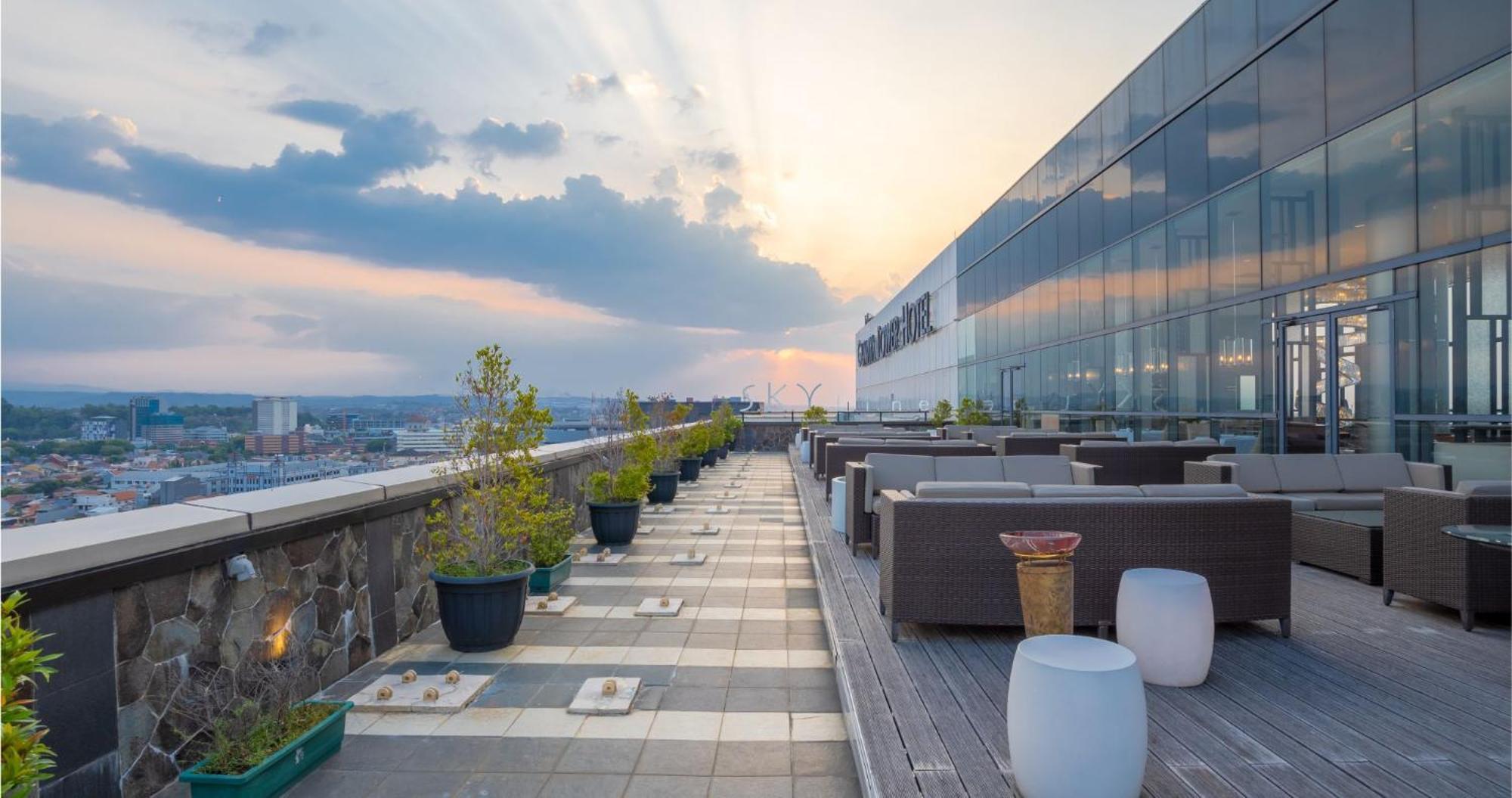 Gumaya Tower Hotel Σεμαράνγκ Εξωτερικό φωτογραφία