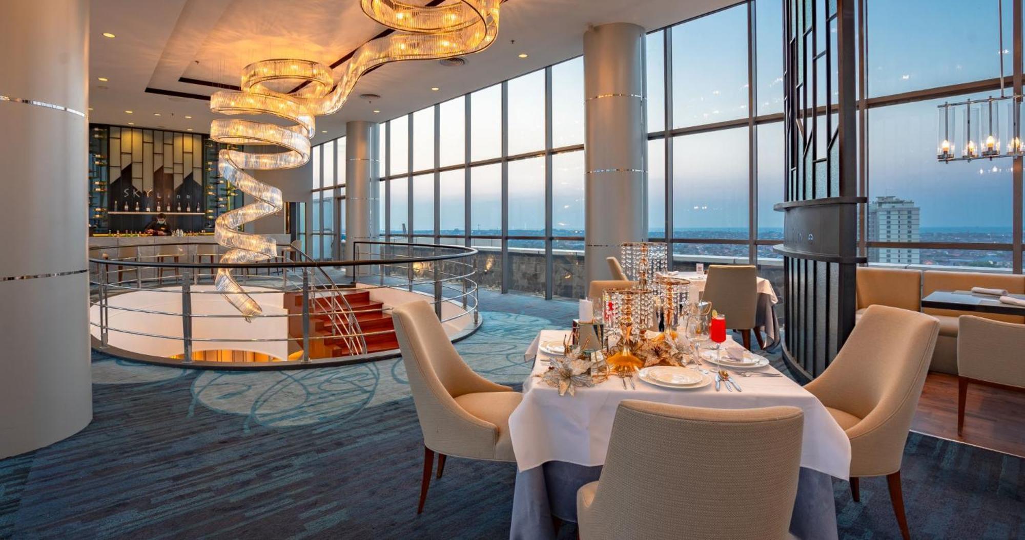 Gumaya Tower Hotel Σεμαράνγκ Εξωτερικό φωτογραφία