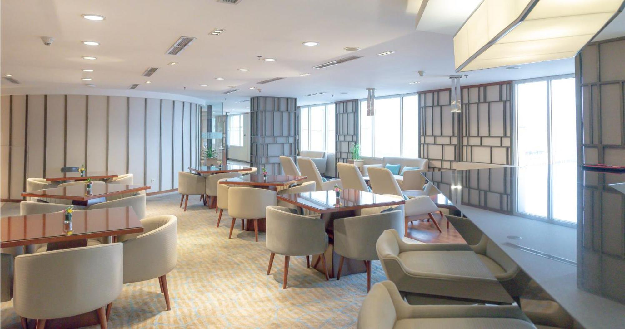 Gumaya Tower Hotel Σεμαράνγκ Εξωτερικό φωτογραφία