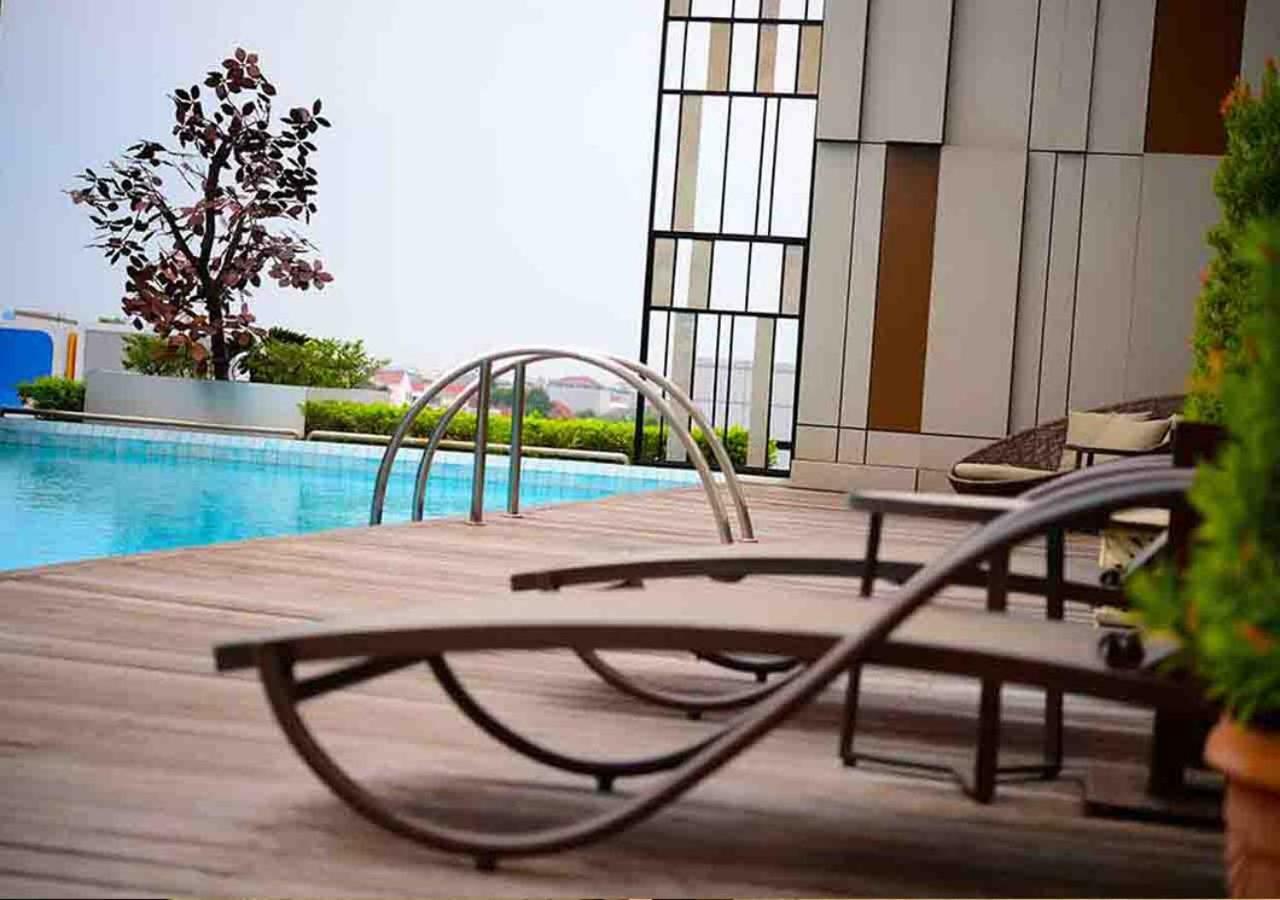 Gumaya Tower Hotel Σεμαράνγκ Εξωτερικό φωτογραφία
